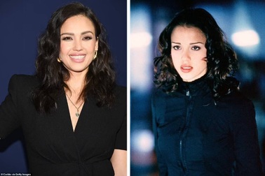 Jessica Alba gợi nhớ lại hình ảnh "Thiên thần bóng tối" sau 20 năm