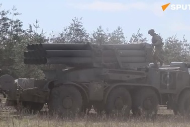 Siêu pháo "cuồng phong" Nga tập kích mục tiêu của Ukraine