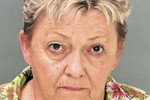 Con gái tiết lộ vụ giết người của mẹ 27 năm trước