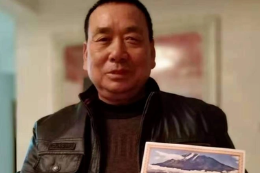 Bi kịch cuối đời của đại gia Trung Quốc bị con đưa vào bệnh viện tâm thần
