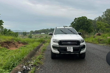 Người đàn ông chết cháy gần chiếc xe bán tải