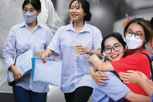 Nóng: Tra cứu nhanh điểm thi tốt nghiệp THPT 2022 trên Dân trí