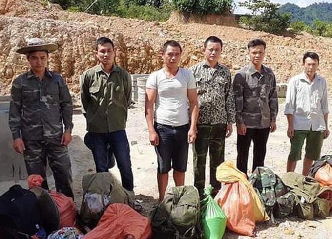 Nhóm 'vàng tặc' Thái Nguyên bị bắt tại Quảng Bình - Ảnh 1. Nhóm 'vàng tặc' Thái Nguyên bị bắt tại Quảng Bình - Ảnh 1.