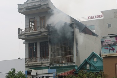 Cháy ngay sát khu chợ lớn nhất thành phố Thanh Hóa