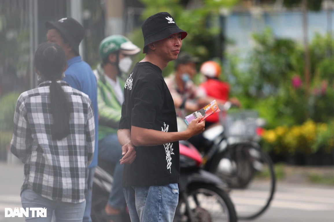 HA Gia Lai đá cúp châu Á, phe vé có dịp hốt bạc - 3 HA Gia Lai đá cúp châu Á, phe vé có dịp hốt bạc - 3