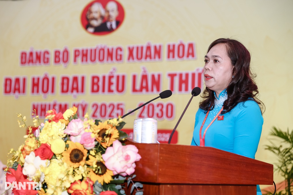 Nguyên Thủ tướng Nguyễn Tấn Dũng dự Đại hội Đảng bộ phường Xuân Hòa - 2 Nguyên Thủ tướng Nguyễn Tấn Dũng dự Đại hội Đảng bộ phường Xuân Hòa - 2
