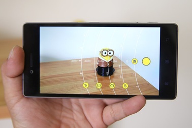 Đập hộp smartphone chụp ảnh Lenovo Vibe Shot