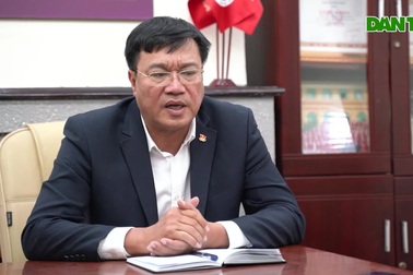 Cục trưởng TDTT Đặng Hà Việt: "Dừng công tác huấn luyện với 2 HLV"