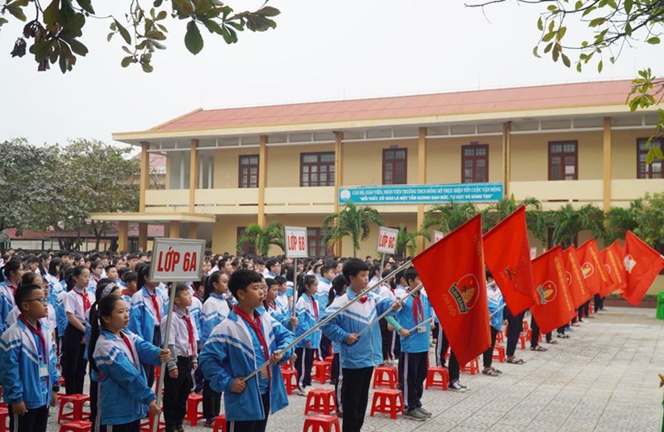 Quảng Bình: Tổ chức lễ khai giảng trực tiếp không quá 60 phút - 1 Quảng Bình: Tổ chức lễ khai giảng trực tiếp không quá 60 phút - 1
