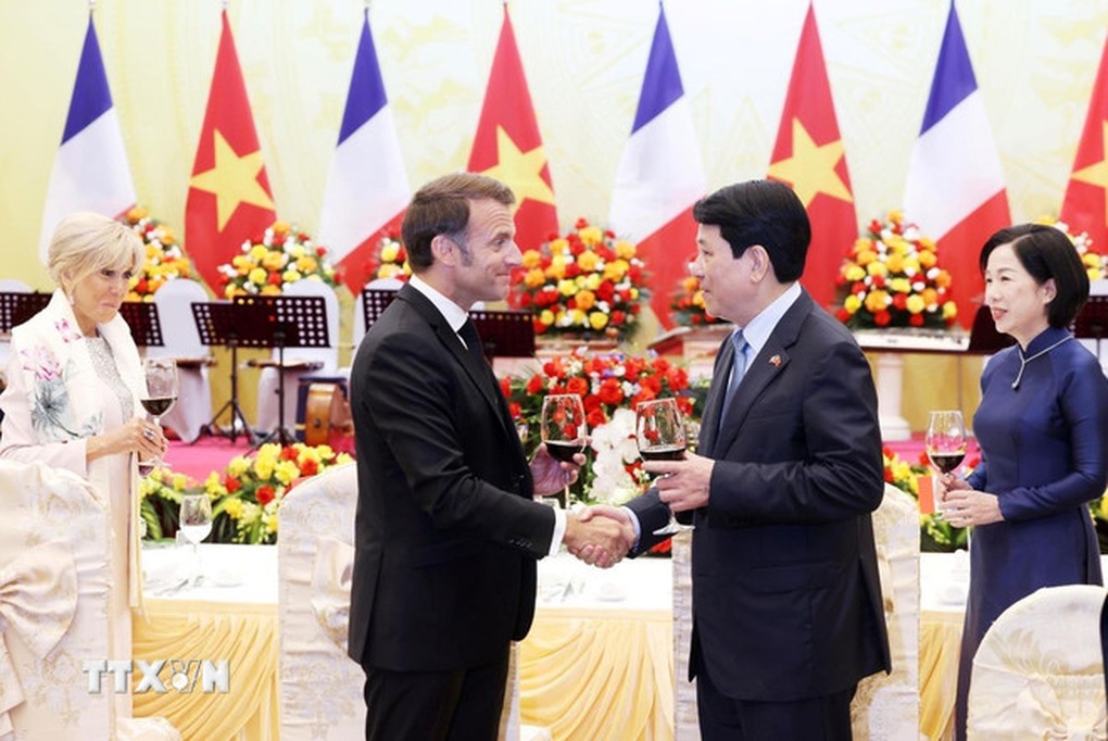 Chủ tịch nước Lương Cường chủ trì chiêu đãi cấp Nhà nước Tổng thống Pháp - 2 Chủ tịch nước Lương Cường chủ trì chiêu đãi cấp Nhà nước Tổng thống Pháp - 2