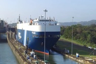 Kênh đào Panama “khát nước”, siết lượt tàu qua lại