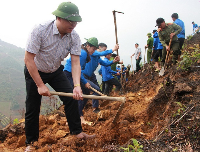 Quyết tâm xây dựng Mù Cang Chải thành huyện phát triển xanh và thoát nghèo bền vững - Ảnh 1.