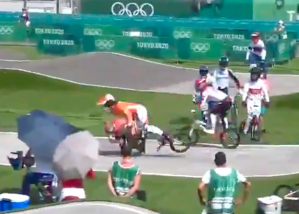 VĐV bị tai nạn do một quan chức gây ra, có khả năng giành HCV Olympic - 2