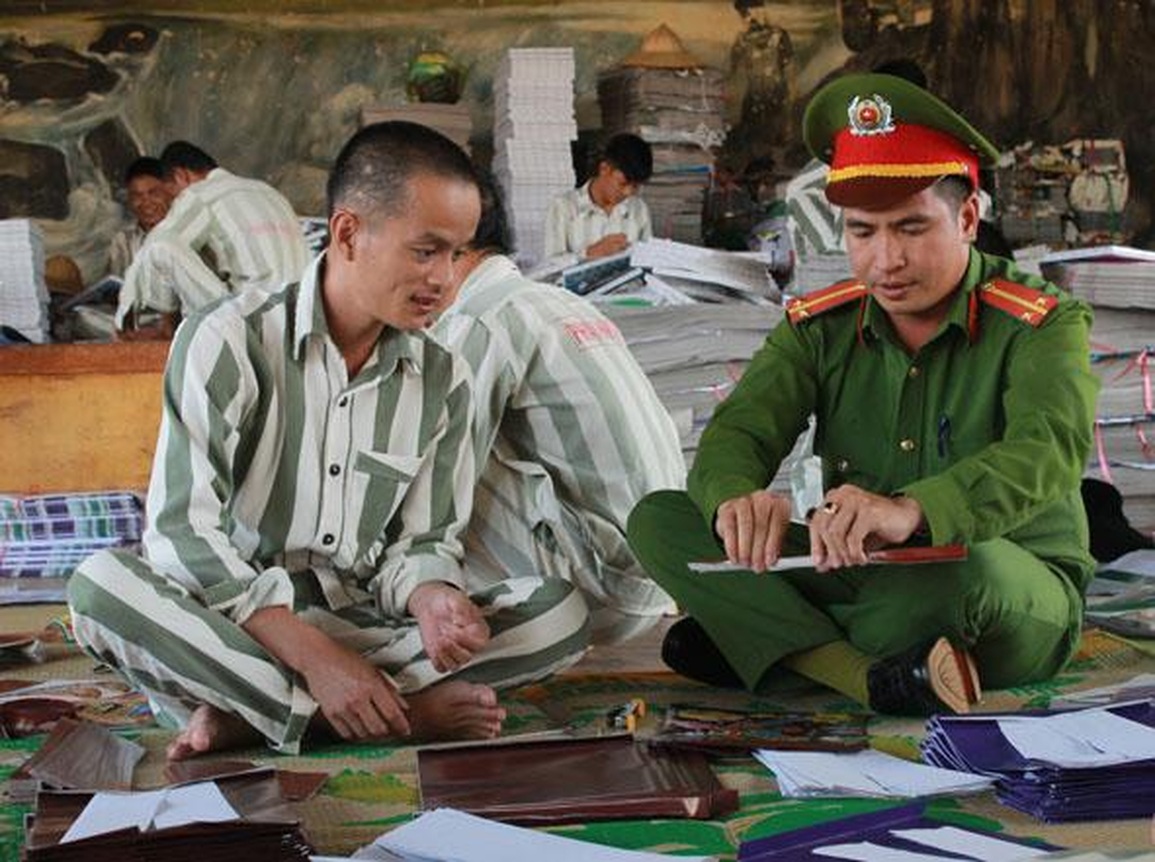 Thí điểm tổ chức lao động, dạy nghề cho phạm nhân ngoài trại giam - 1 Thí điểm tổ chức lao động, dạy nghề cho phạm nhân ngoài trại giam - 1
