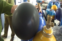 Thu giữ gần 500 kg khí bóng cười tại 2 quán trà sữa