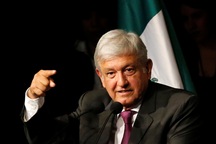 Hạn chế đeo khẩu trang, Tổng thống Mexico mắc Covid-19