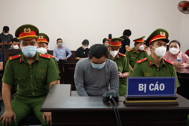 Tài xế xe Mercedes tông nữ tiếp viên hàng không lãnh 7 năm tù