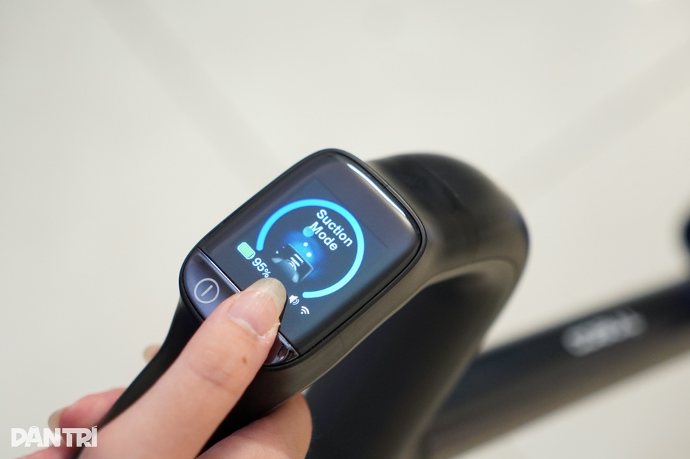 Trải nghiệm máy hút bụi lau nhà cầm tay tích hợp AI, dùng hơi nước nóng - 24 Trải nghiệm máy hút bụi lau nhà cầm tay tích hợp AI, dùng hơi nước nóng - 24