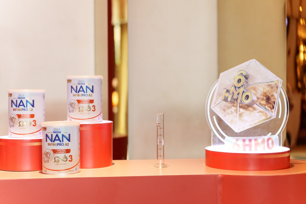 NAN INFINIPRO A2 bước 3: Công thức cải tiến giúp bé tăng đề kháng, tiêu hóa tốt - 1 NAN INFINIPRO A2 bước 3: Công thức cải tiến giúp bé tăng đề kháng, tiêu hóa tốt - 1