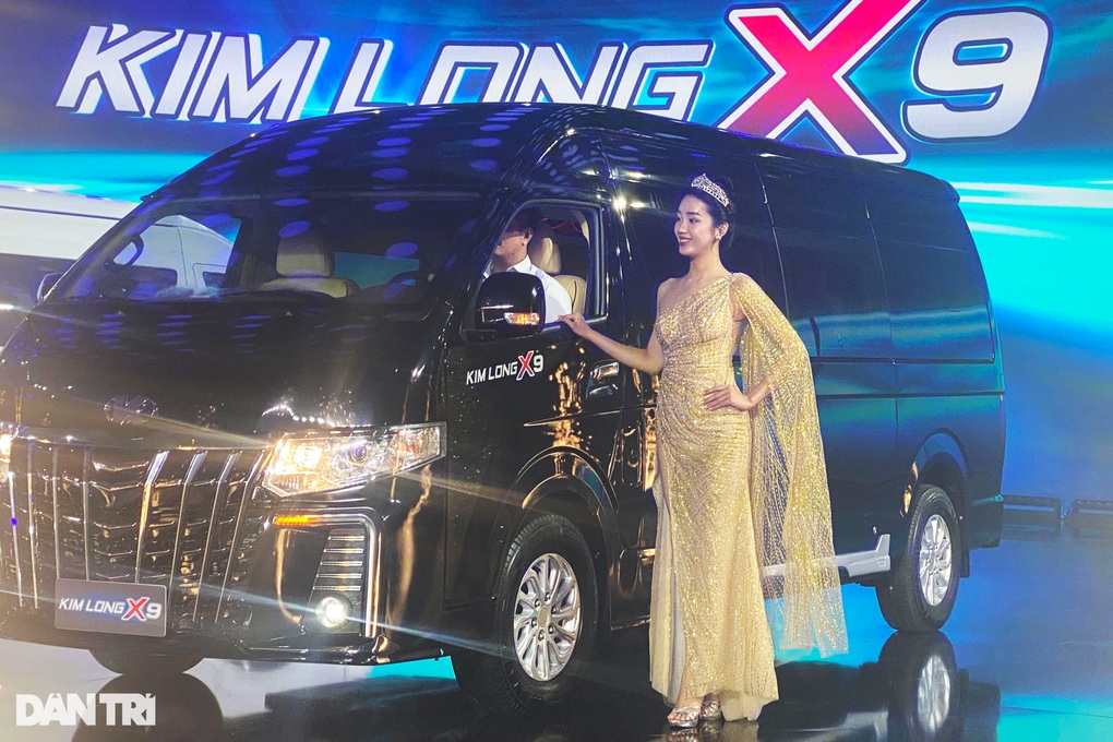 Ra mắt minibus thương hiệu Việt phục vụ chuyên chở cho nhiều nhu cầu - 1