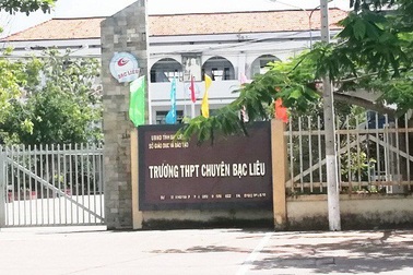 Nguyên hiệu trưởng gây lãng phí vì “chạy” theo tiêu chí, chỉ đạo của Sở Giáo dục!