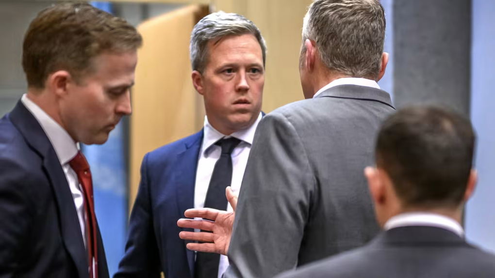 Mỹ bí mật đàm phán với Nga, Ukraine tại UAE? - 1