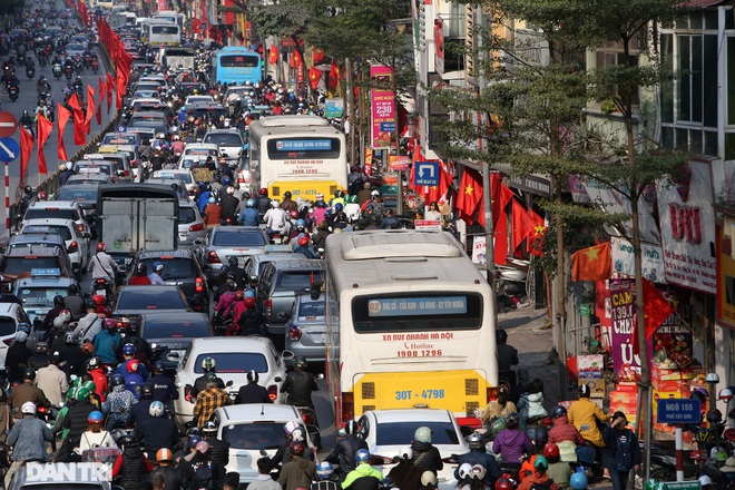 So sánh giao thông ở Hà Nội đông - vắng khác biệt khi giãn cách xã hội - 3 So sánh giao thông ở Hà Nội đông - vắng khác biệt khi giãn cách xã hội - 3