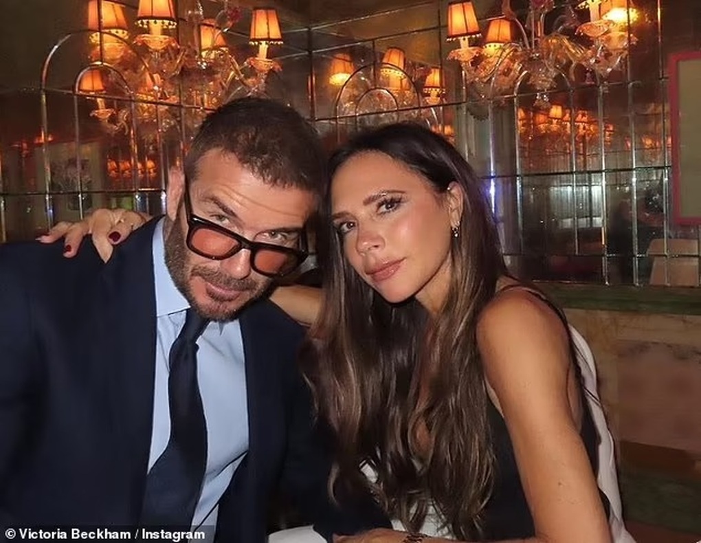 12 tuổi, Harper Beckham đã cao ngang mẹ - 8