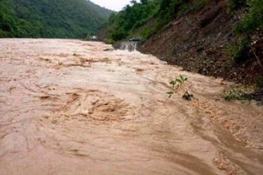 Lũ cuốn 5 người chết và mất tích