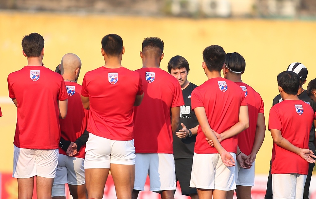 Thủ môn thử việc Liverpool háo hức chờ đấu đội tuyển Việt Nam - 1 Thủ môn thử việc Liverpool háo hức chờ đấu đội tuyển Việt Nam - 1