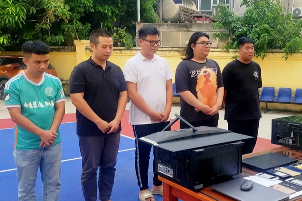 Đường dây mua bán hơn 1.000 tài khoản ngân hàng, thu lợi hàng tỷ đồng - 1