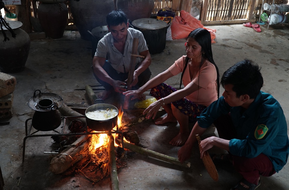 Nghệ An: Nghiêm cấm xác nhận luân phiên hộ nghèo - 1 Nghệ An: Nghiêm cấm xác nhận luân phiên hộ nghèo - 1