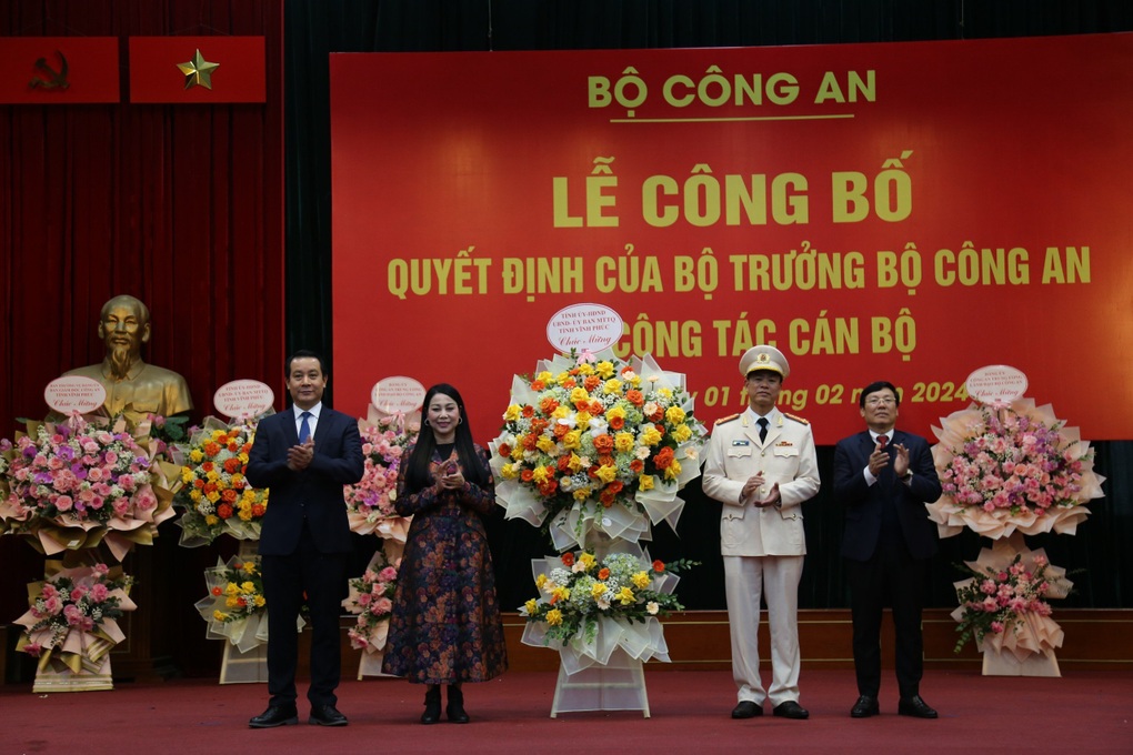 Phó Giám đốc Công an tỉnh Bắc Giang làm Giám đốc Công an tỉnh Vĩnh Phúc - 2 Phó Giám đốc Công an tỉnh Bắc Giang làm Giám đốc Công an tỉnh Vĩnh Phúc - 2
