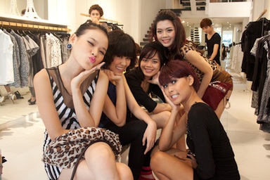 Cuộc hội ngộ của 18 thí sinh Vietnam’s Next Top Model