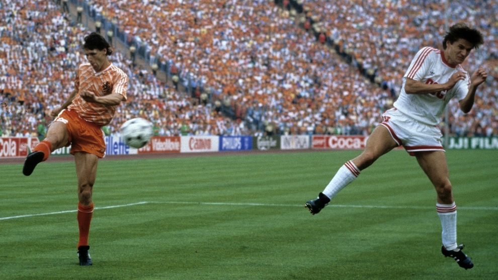Lịch sử Euro 1988: Vũ điệu thiên nga của Marco Van Basten - 2 Lịch sử Euro 1988: Vũ điệu thiên nga của Marco Van Basten - 2