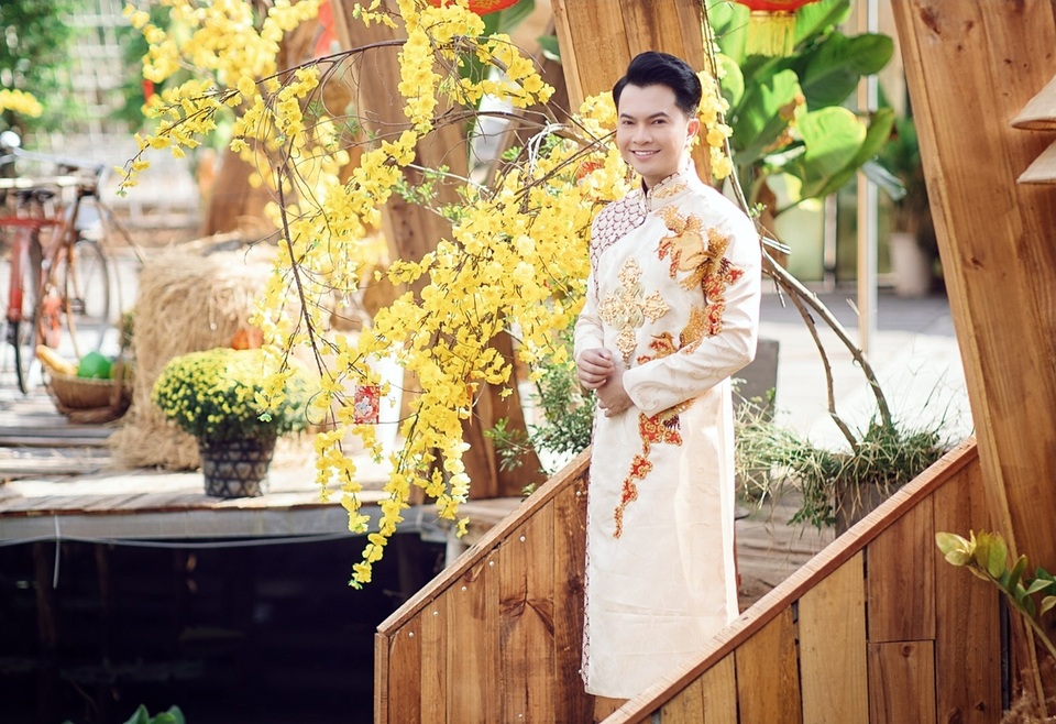 Ngọc Lan lần đầu làm ca sĩ, diễn hài cùng Nam Cường - 6 Ngọc Lan lần đầu làm ca sĩ, diễn hài cùng Nam Cường - 6