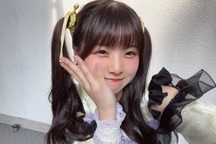 Nữ ca sĩ Nhật Bản bị phạt vì khoe người yêu: Áp lực khi là thần tượng