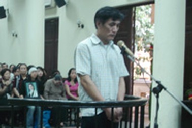 Tử hình bác sĩ giết đồng nghiệp, đốt xác phi tang