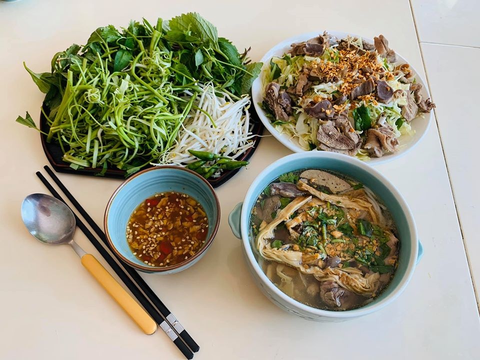 Sao Việt trổ tài đầu bếp khi phải cách ly mùa dịch Covid-19 - 20