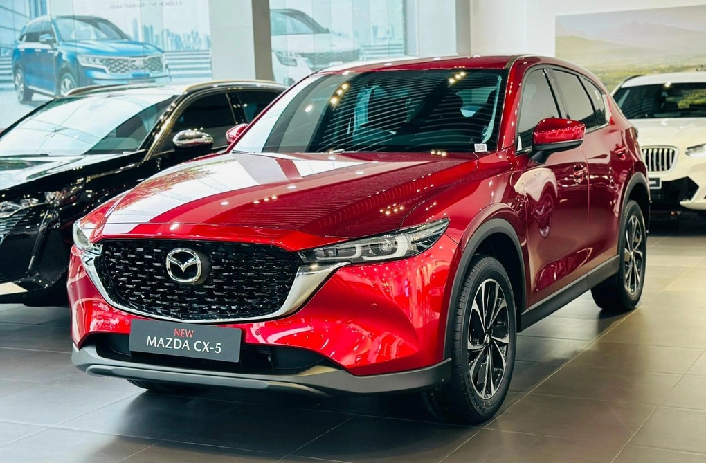 CX-5, Tucson và loạt xe tăng giá cuối năm: Có mẫu đắt thêm 90 triệu đồng - 3