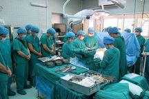 Phút mặc niệm "đặc biệt" trong ca ghép tạng xuyên Việt