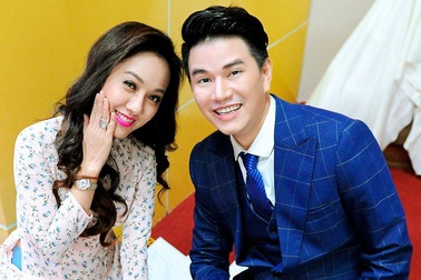 Vũ Mạnh Cường đẹp đôi bên MC Hoài Anh