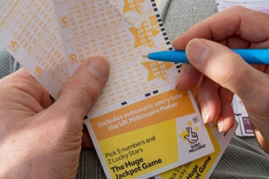 Một người Anh trúng giải độc đắc "khủng"