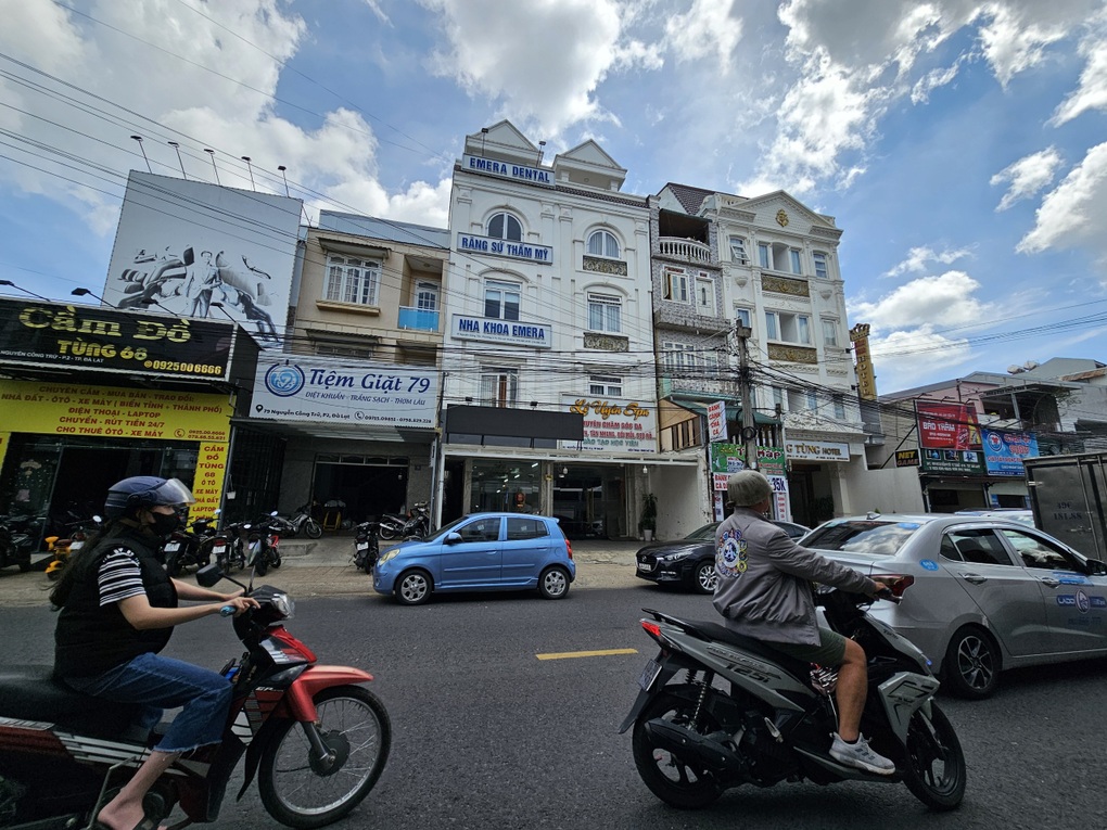Bị phạt 80 triệu đồng vì chữa bệnh răng miệng không phép ở Đà Lạt - 1 Bị phạt 80 triệu đồng vì chữa bệnh răng miệng không phép ở Đà Lạt - 1