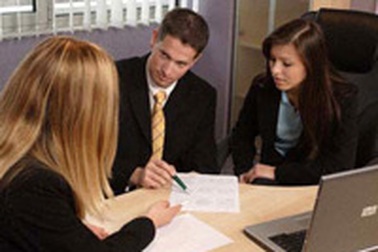 Tư vấn viên - nghề hay cho người trẻ 