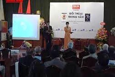 Ra mắt tập sách “Đối thoại trong năm - 2013” và “Nửa đêm ở ngõ Tạm Thương”.