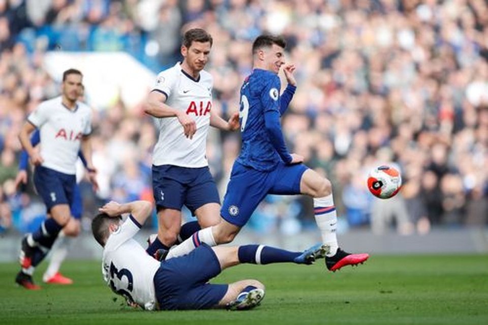 Chelsea 2-1 Tottenham: Hat-trick chiến thắng cho Lampard - 10 Chelsea 2-1 Tottenham: Hat-trick chiến thắng cho Lampard - 10