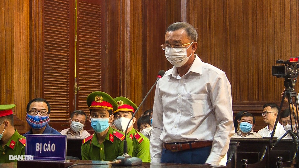 Toàn cảnh buổi đầu tiên xét xử ông Nguyễn Thành Tài và đồng phạm - 14 Toàn cảnh buổi đầu tiên xét xử ông Nguyễn Thành Tài và đồng phạm - 14