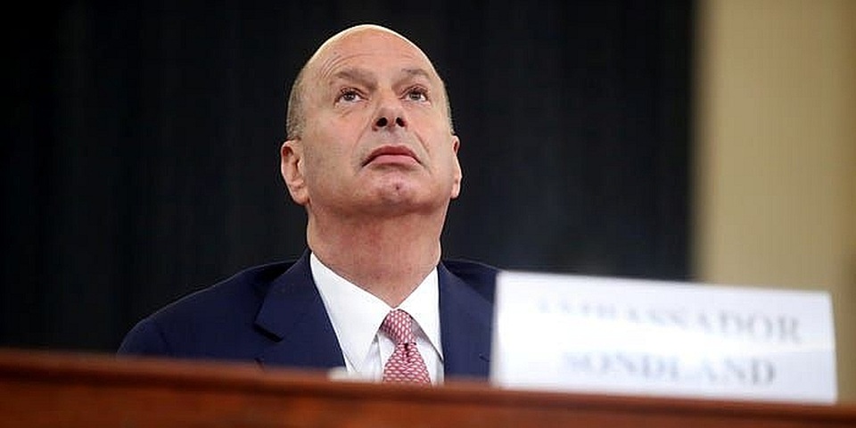 5 nhân chứng quan trọng khiến Tổng thống Trump “lao đao” - 3