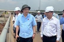 Phó chủ tịch Quốc hội thị sát tuyến đường kết nối sân bay Long Thành